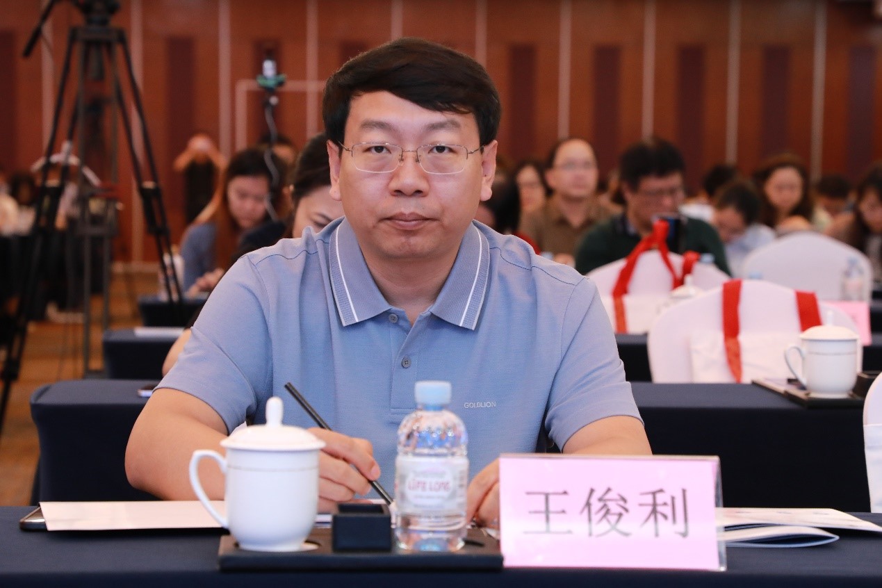 英国上市公司365